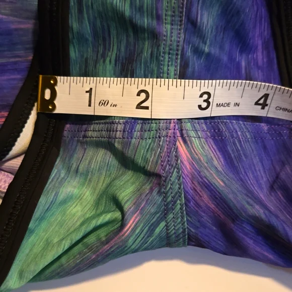 Lululemon Athletic Shorts with liner 2.5 inseam - Picture 3 of 7